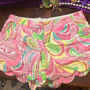 Lilly Pulitzer scalloped hem shorts.